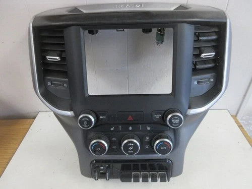 Dodge RAM 1500 Temperature Control Unit w/Dash Bezel (2019–2024) – Genuine OEM