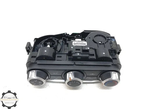 Nissan Kicks Front Dash HVAC Climate Control Switch (2025–2026) – Genuine OEM