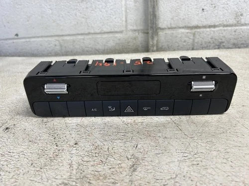 Mercedes-Benz SPRINTV25 Semi Automatic Temperature Controller (2020) – Genuine OEM