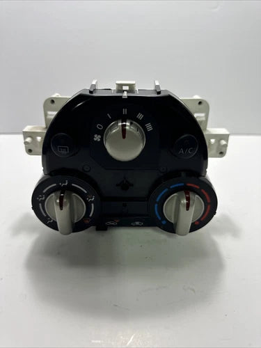 Nissan Versa Note HVAC Climate Control (2014) – Genuine OEM