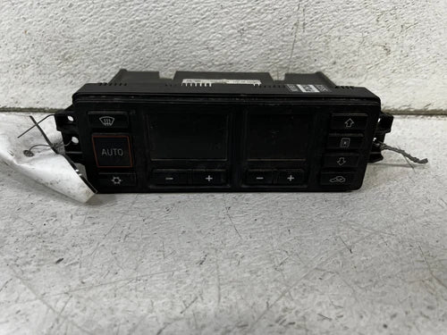 Audi A4 thru VIN 199999 AUTO climate A/C HVAC heat temp panel control unit (1999) – HVAC Replacement Part