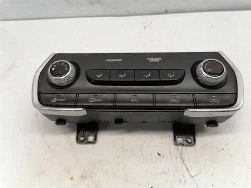 Hyundai Santa Fe HVAC Climate Control Manual Unit (2020–2020) – Genuine OEM