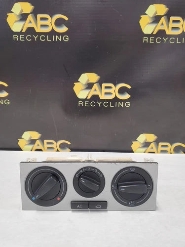 Volkswagen Jetta Climate Control ID 1JO820045F (2000–2006) – Genuine OEM