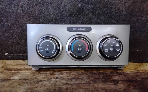 Nissan SENTRA HVAC Climate Control SWITCH (2010–2012) – Genuine OEM