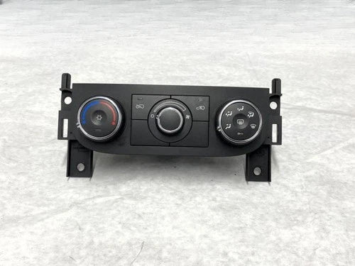Chevrolet HHR HVAC Climate Control (2007–2011) – Genuine OEM