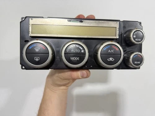 Nissan Pathfinder Radio A/C Heat Climate Control (2005–2007) – Genuine OEM