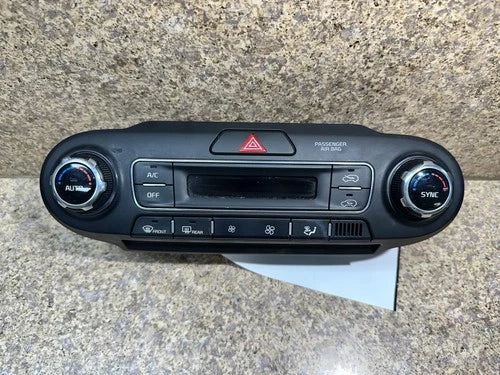 19 Kia Sorento Heater A/C Climate Control – Genuine OEM