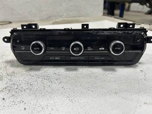 Honda PILOT Front Automatic Temperature Controller (2024) – Genuine OEM