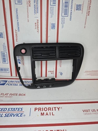 Honda Civic Climate Control Dash Panel Radio A/C Bezel Vents (1999–2000) – Genuine OEM