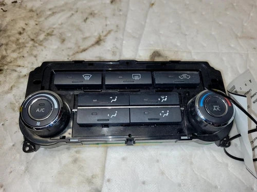 Nissan Frontier HVAC Climate Control Crew Cab, SV (2010–2012) – Genuine OEM