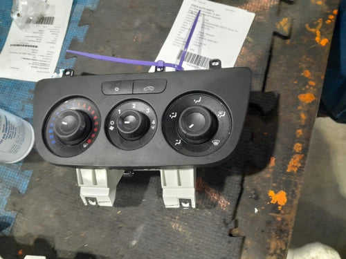 RAM Promaster City HVAC Climate Control Pre-Owned. (2015–2018) – HVAC Replacement Part | Ref SKU-11577