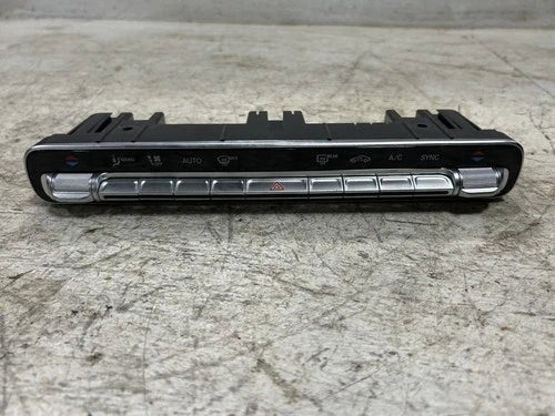 Mercedes-Benz GLB250 Front Automatic Temperature Controller (2026) – Genuine OEM