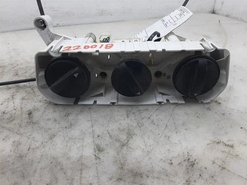 Pontiac Vibe HVAC Control Component (2004–2008) – Genuine OEM