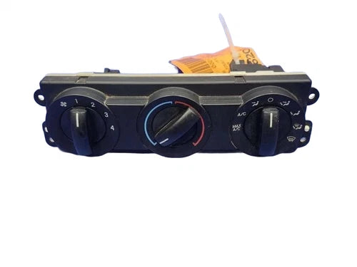 Ford F250SD A/C Heater Manual Climate Control Temperature Module (2005–2007) – Genuine OEM