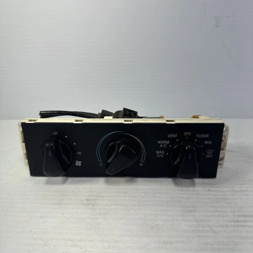 Ford F250 HVAC Control Component (1995–1996) – Genuine OEM