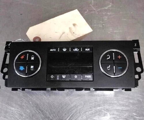 Chevy Suburban 1500 Auto HVAC Climate Control (2007–2011) – Genuine OEM
