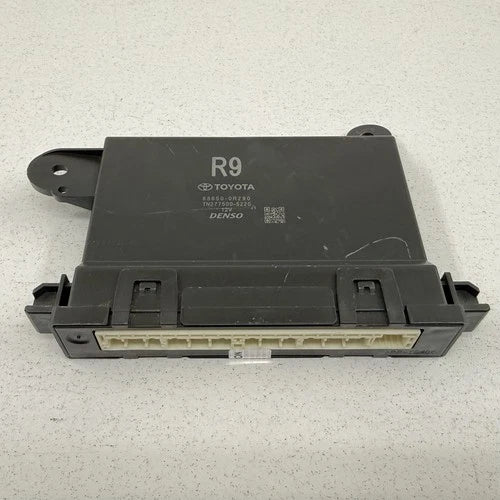Toyota RAV4 HVAC A/C Air Heater Climate Control Module 88650-0R290 (2021–2022) – Genuine OEM