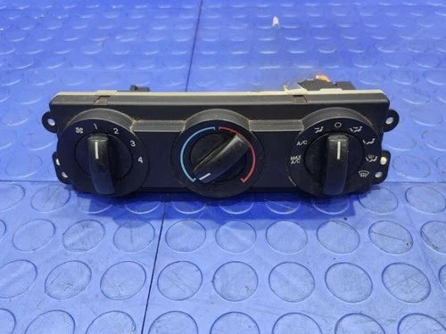 Ford F-250SD A/C Heater Temperature Manual Climate Control (2005–2007) – Genuine OEM