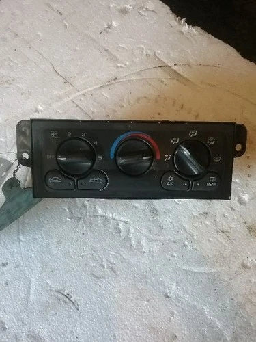 Chevy Malibu HVAC Climate Control (2001–2005) – Genuine OEM | Ref SKU-4026