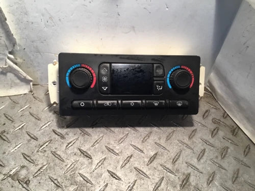 Temperature A/C Control 10399657 – Genuine OEM