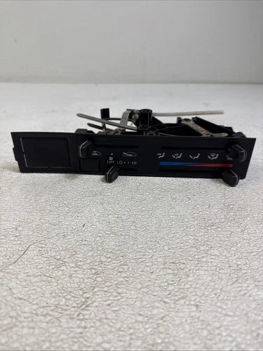 Toyota 4Runner HVAC Climate Control (1990–1995) – Genuine OEM | Ref SKU-3113