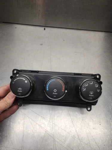 Dodge Nitro Automatic HVAC Climate Control (2008–2009) – Genuine OEM