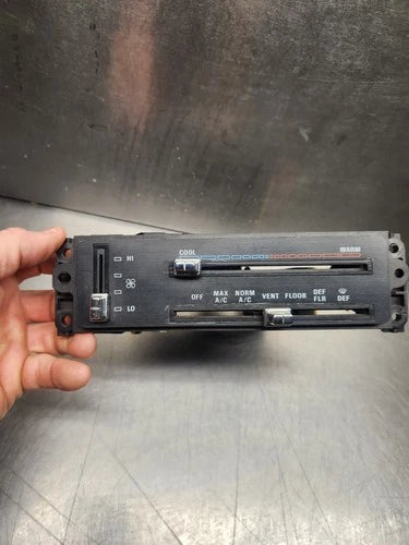Mercury Grand Marquis Manual A/C Temperature Control (1993–1994) – Genuine OEM