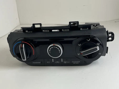 Hyundai KONA MANUAL A/C HEAT Climate Control (2022) – Genuine OEM