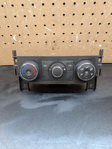 Chevy HHR A/C Heater Control Climate Control Temperature Control (2007–2011) – Genuine OEM | Ref SKU-6860