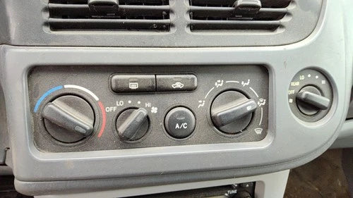 Toyota Sienna Temperature Control Module In Dash Heater A/C Head Unit (2001–2003) – Genuine OEM