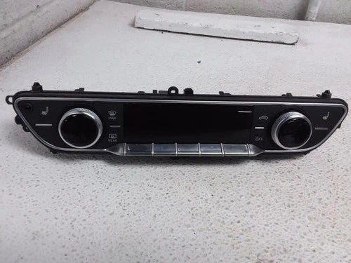 Audi SQ5 Front Automatic Temperature Controller (2019) – Genuine OEM