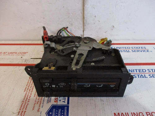 Dakota Temperature A/C Heat Air Climate Control Unit Switch Defroster (1993) – Genuine OEM