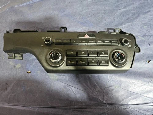 Kia Sportage Radio + Climate Control Unit - 97250-D9AB0 (2017–2020) – Genuine OEM