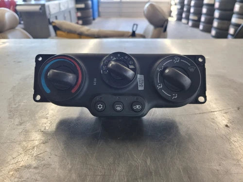 Chevrolet Equinox HVAC Climate Control (2005) – Genuine OEM | Ref SKU-5122