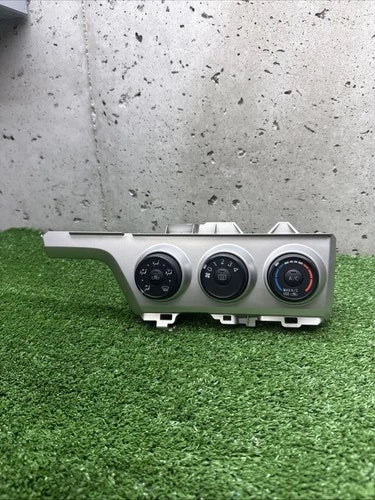 Scion xB XB Climate Control Unit Heater A/C Temperature Hvac (2008–2015) – Genuine OEM