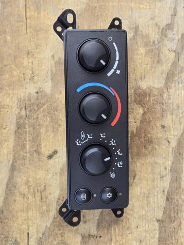 Dodge RAM Dash HVAC Climate Control Unite Assembly (2006–2008) – Genuine OEM