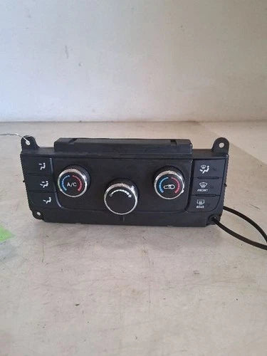 Jeep Grand Cherokee Heater Temperature A/C Climate Control (2011–2013) – HVAC Replacement Part