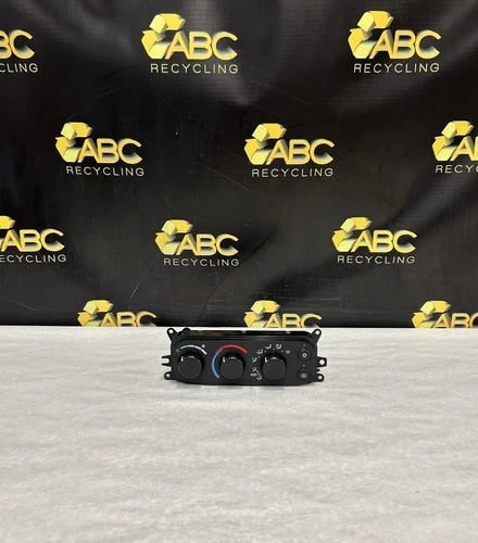 Dodge Dakota Quad Sport Front Dash Climate Control Assembly (2002) – Genuine OEM