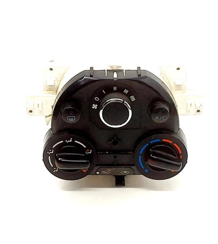 Nissan Versa Climate Control A/C (2018) – Genuine OEM
