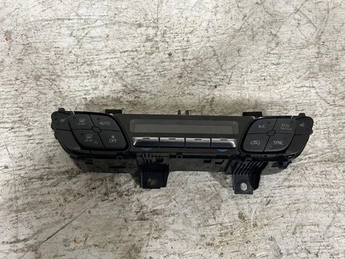 Toyota C-HR Front Automatic Temperature Controller (2019) – Genuine OEM