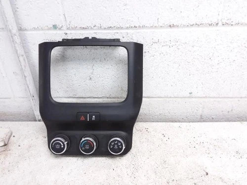 Dodge RAM2500 3 Dial Matte Black Temperature Controller (2023) – Genuine OEM