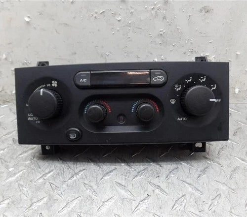 Jeep Grand Cherokee HVAC Climate Control (1999–2004) – Genuine OEM
