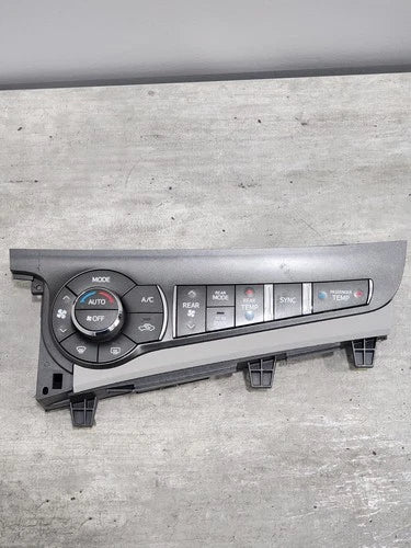 Toyota SIENNA A/C Climate Control (2011–2014) – Genuine OEM