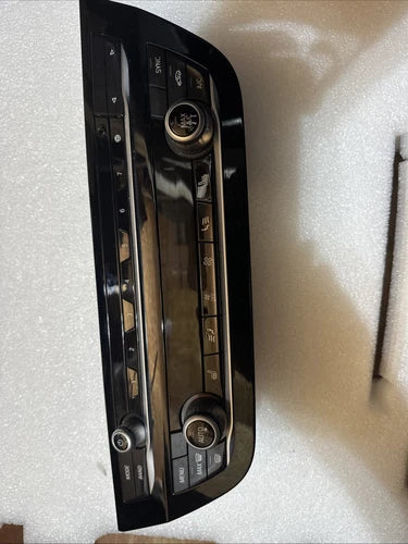 BMW X3 G01 X4 G02 Front Dash Radio HVAC Climate Control Panel (2018–2021) – Genuine OEM