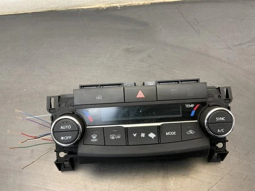 Toyota CAMRY Heat/A/C Controller automatic temperature control (2015–2017) – Genuine OEM