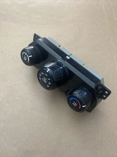 Kia Sportage A/C Heater Control Climate Control Temperature Control (2005–2009) – Genuine OEM | Ref SKU-5571