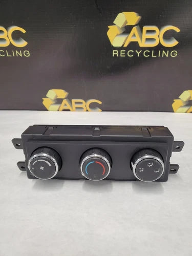 Chrysler Town & Country Rear Climate Control (2008–2010) – Genuine OEM