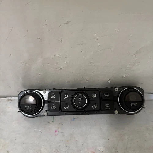 GMC TERRAIN DASH HVAC Climate Control SWITCH (2019) – Genuine OEM