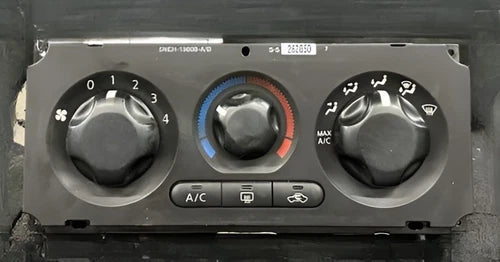 Nissan Xterra HVAC Climate Control (2005–2008) – Genuine OEM