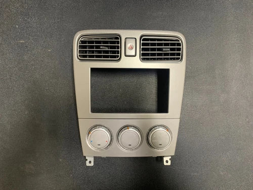 Subaru Forester Climate Control Temp Heat A/C 72311SA092 (2006) – Genuine OEM
